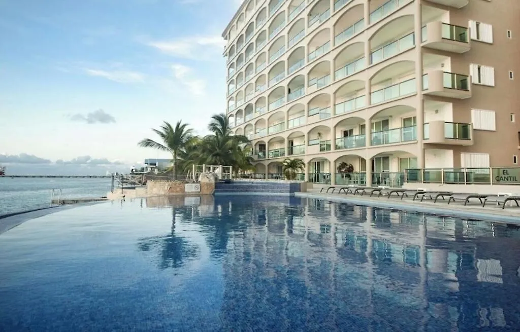Oceanfront Luxury -4-King Suites Dive Pick Ups-Walk To Dining & Shops Cozumel