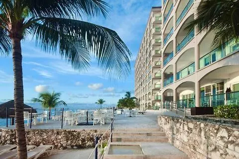Oceanfront Luxury -4-King Suites Dive Pick Ups-Walk To Dining & Shops Cozumel 0*,  Mexico